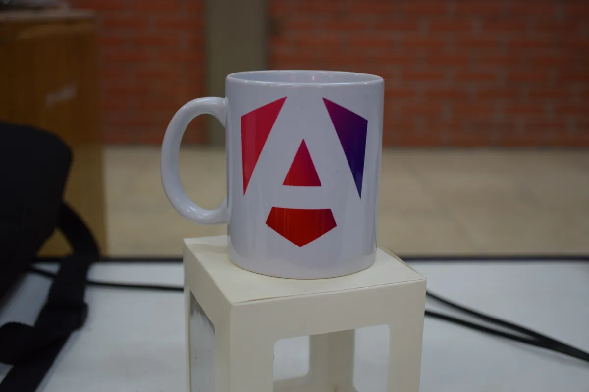 David Morales Vega en sesión de deployment a Firebase Hosting desde Angular CLI